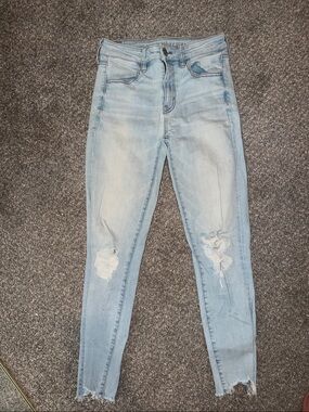 American Eagle Light Blue Women's Distressed Skinny Jeans